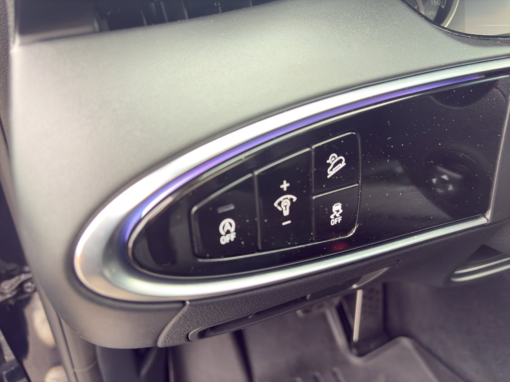 Used 2022 Genesis GV70 2.5T w/ Sport Prestige Package image 21