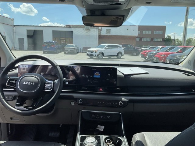 New 2026 Kia Carnival EX image 46