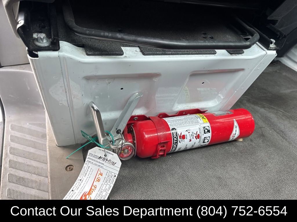 Used 2014 Freightliner Sprinter 2500 image 17