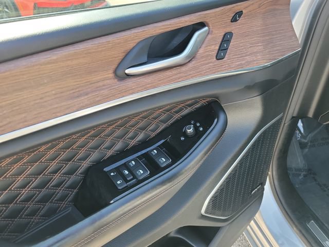 Used 2022 Jeep Grand Cherokee Summit AWD/4WD image 19