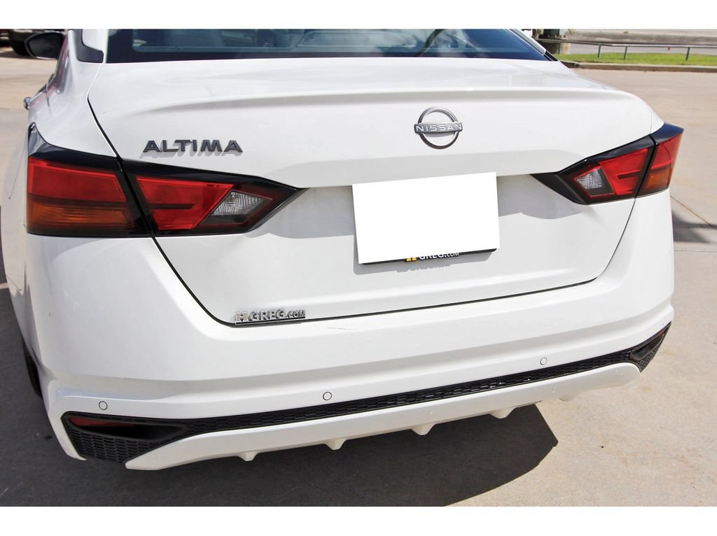 Used 2024 Nissan Altima 2.5 S FWD image 4
