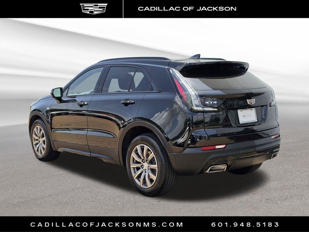 Certified 2023 Cadillac XT4 Sport FWD image 4