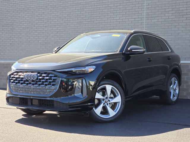 Used 2025 Audi Q5 Premium Plus w/ Premium Plus
