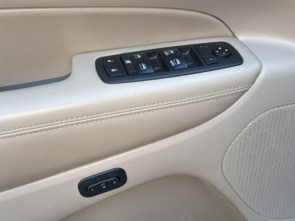 Used 2018 Jeep Grand Cherokee Limited AWD/4WD image 19