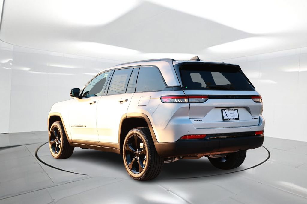 New 2025 Jeep Grand Cherokee Limited w/ Black Appearance Package image 2