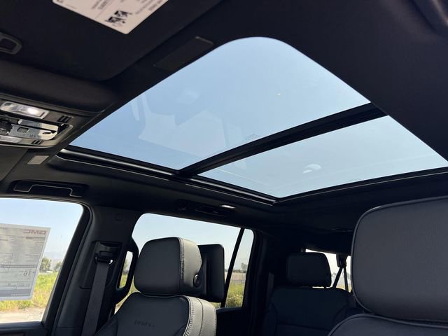 New 2026 GMC Yukon XL Denali w/ Denali Reserve Package image 26