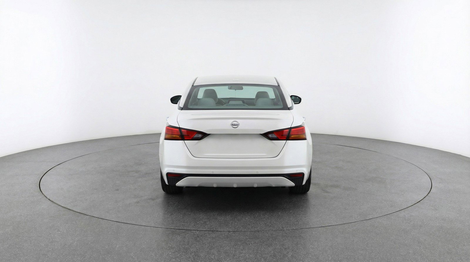 Used 2025 Nissan Altima 2.5 SV FWD image 7