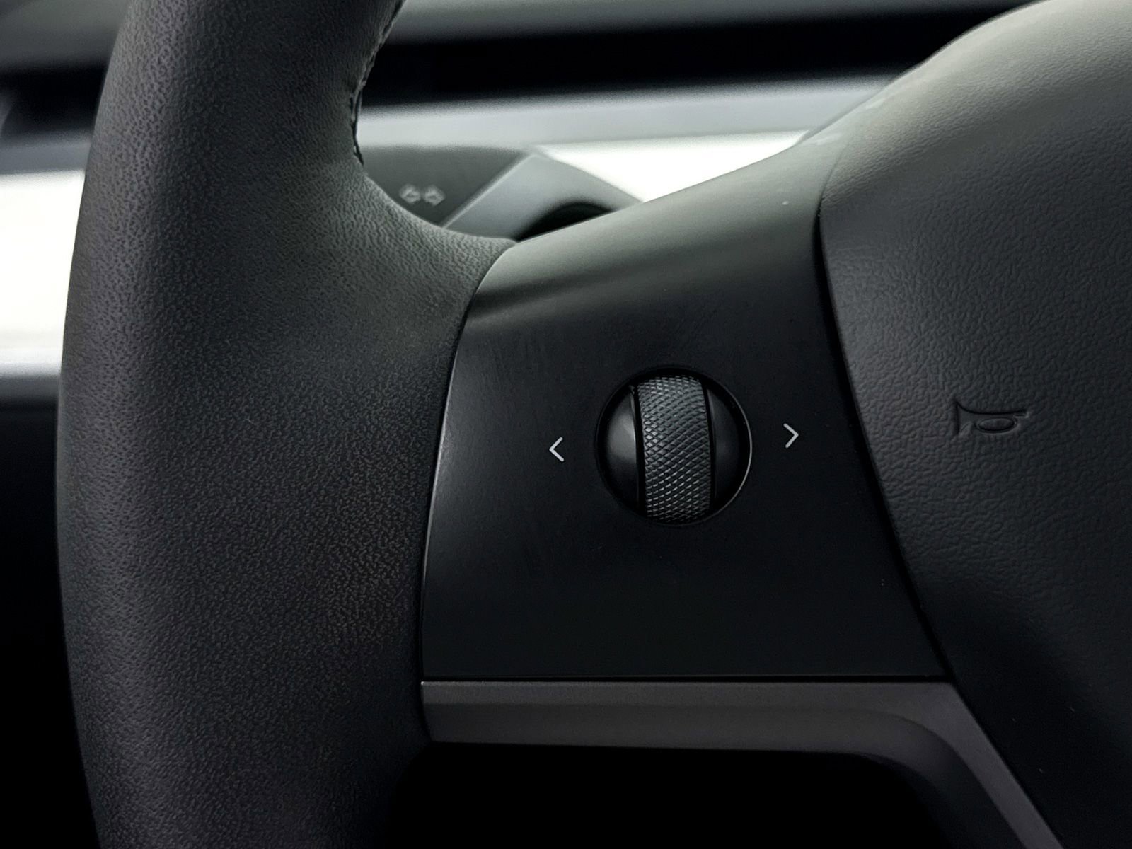 Used 2023 Tesla Model 3 Standard Range RWD image 32