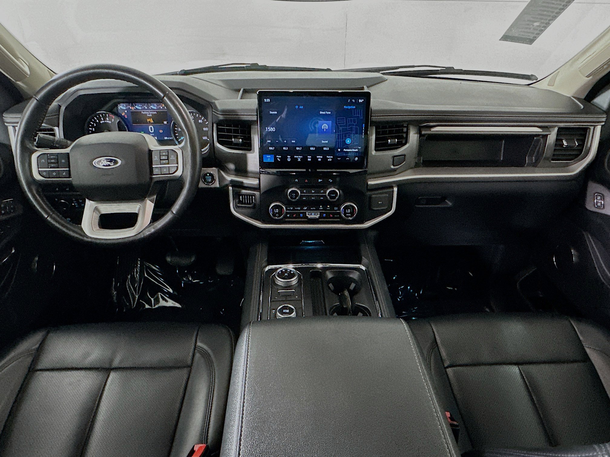 Used 2024 Ford Expedition XLT image 27