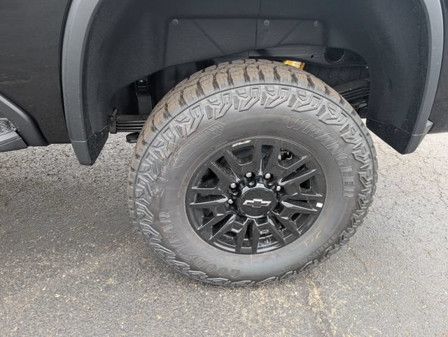 New 2026 Chevrolet Silverado 2500 ZR2 AWD/4WD image 24