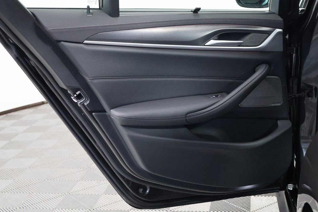 Used 2023 BMW M550i xDrive w/ Executive Package image 13