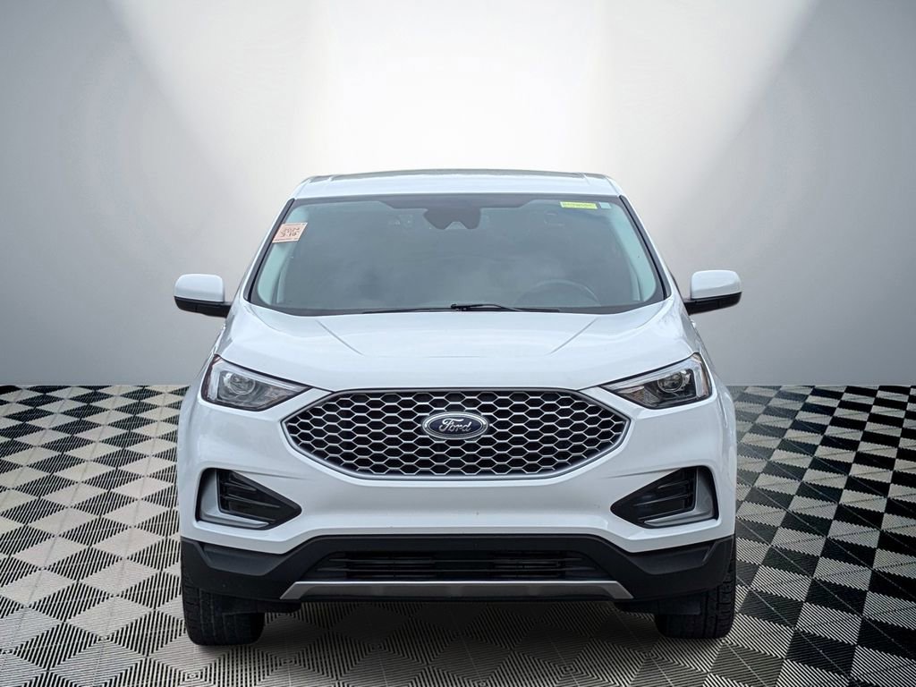 Used 2024 Ford Edge SEL AWD/4WD image 2