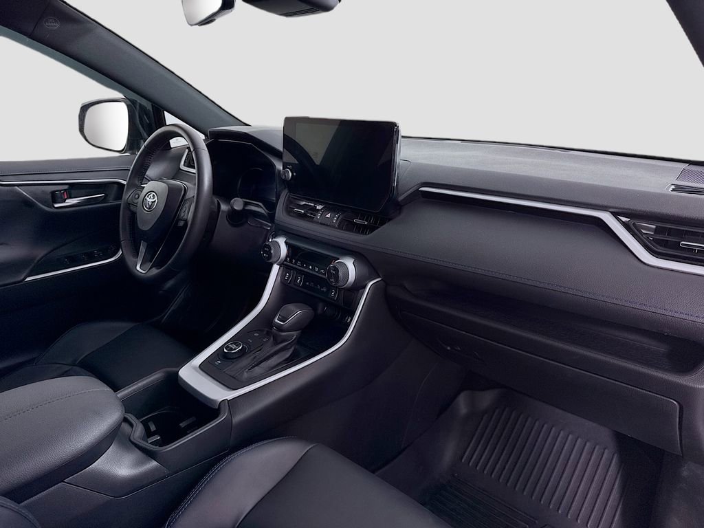 Used 2024 Toyota RAV4 XSE image 32