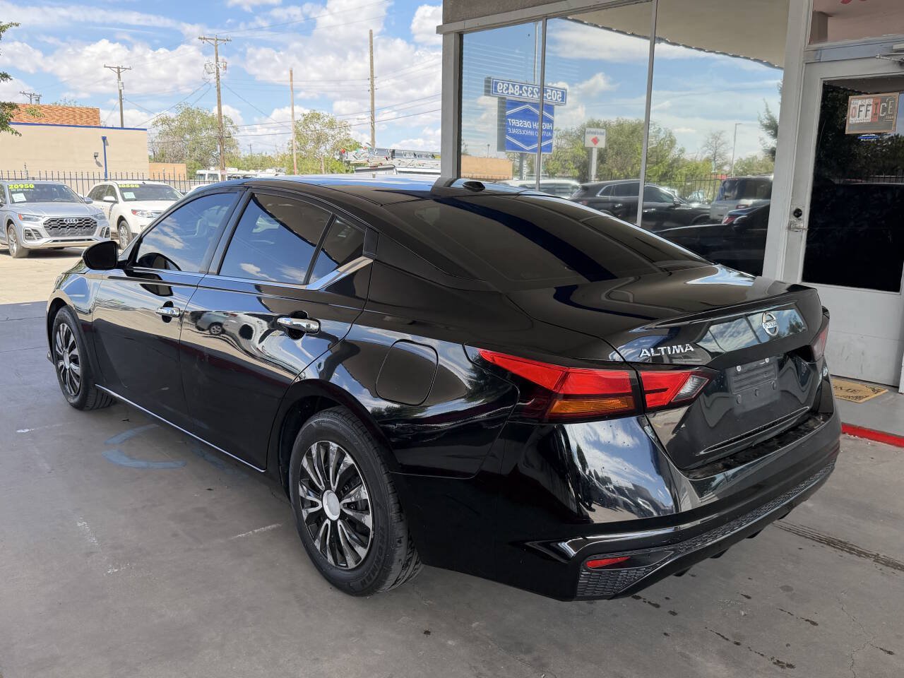 Used 2020 Nissan Altima 2.5 S FWD image 4