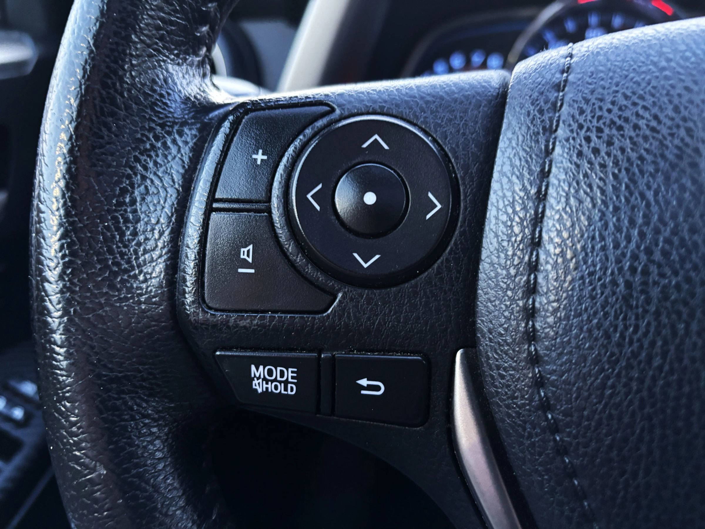 Used 2013 Toyota RAV4 Limited image 17