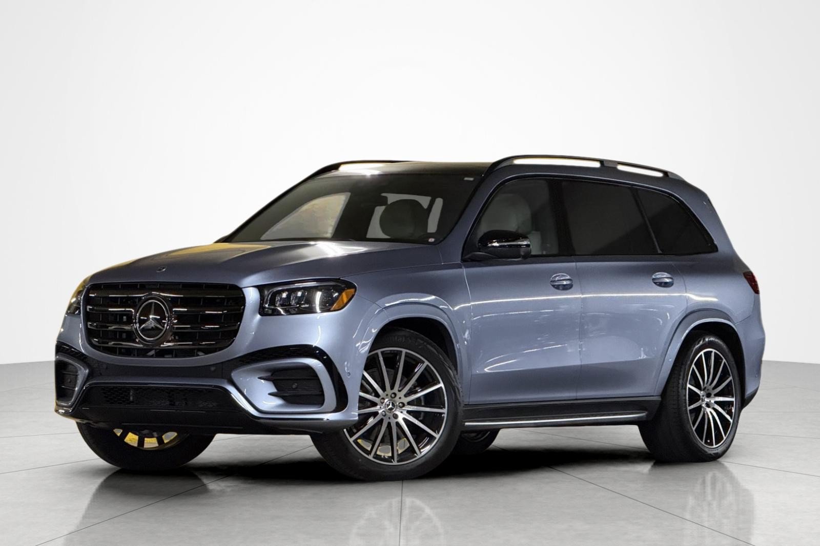 New 2026 Mercedes-Benz GLS 580 4MATIC image 1