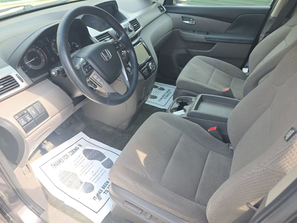Used 2016 Honda Odyssey SE image 9