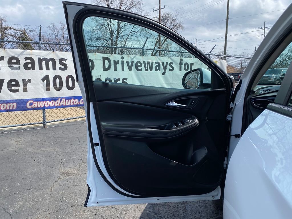 Used 2023 Buick Encore GX Preferred w/ Cold Weather Comfort Package AWD/4WD image 12
