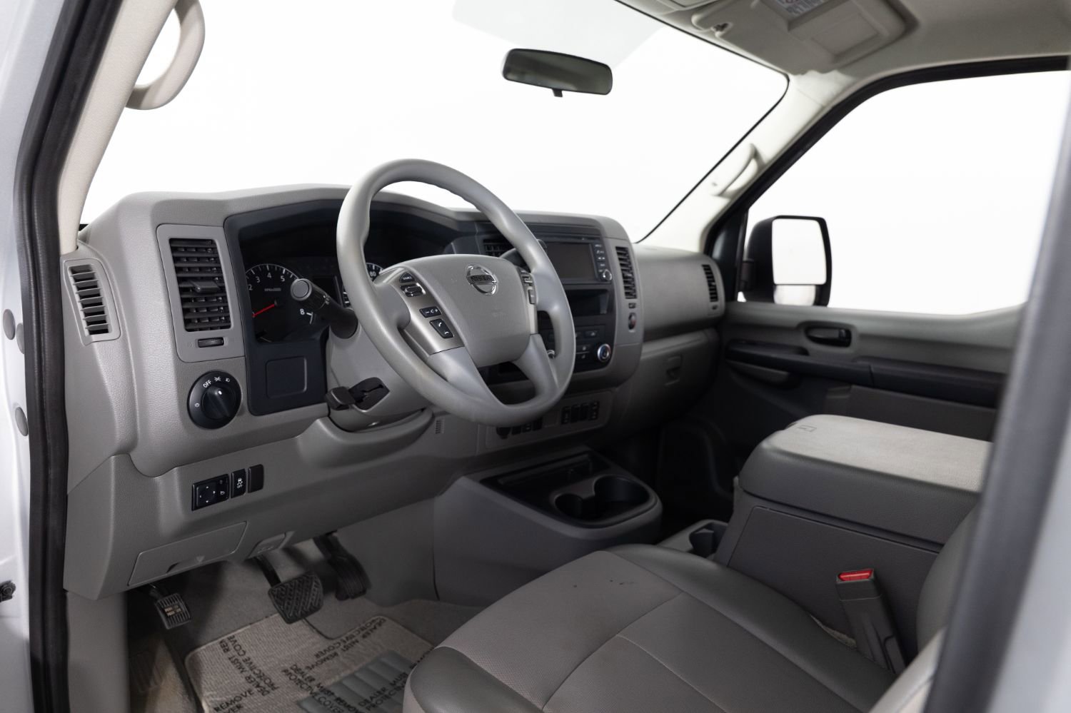 Used 2019 Nissan NV 3500 SV w/ Navigation Package RWD image 12