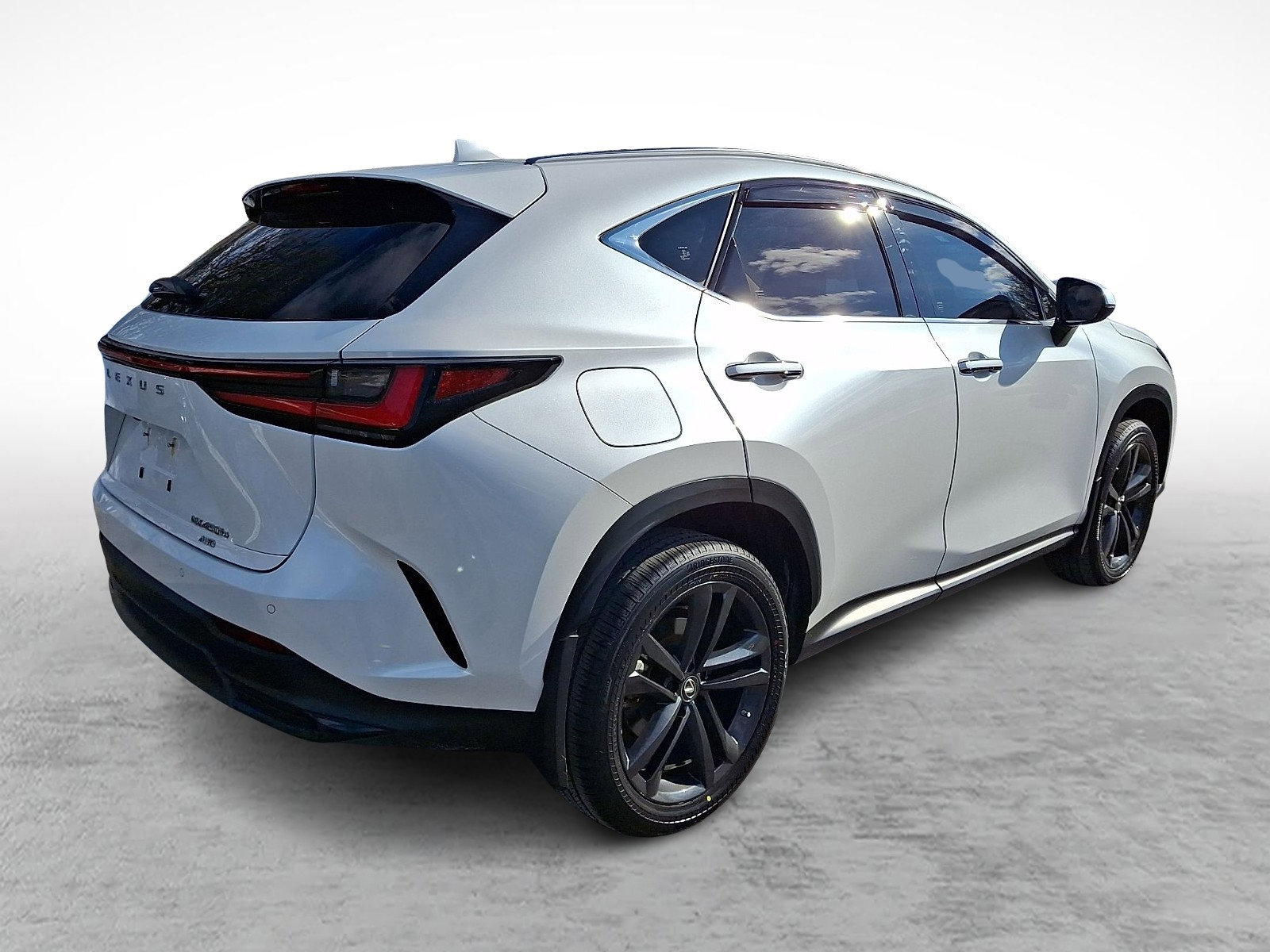 Certified 2023 Lexus NX 450h+ 450h+ Luxury w/ Towing Package (2000 Lbs) image 6