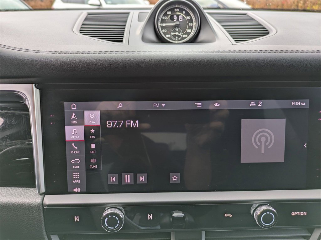 Used 2022 Porsche Macan S image 23