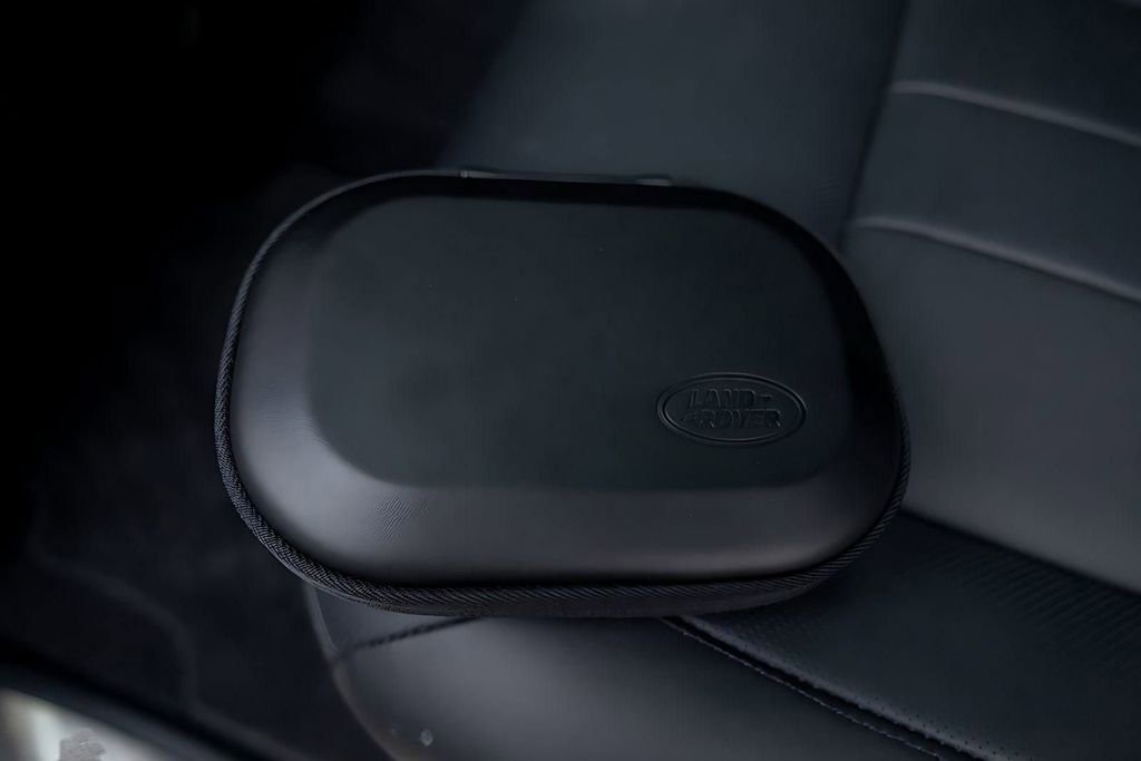 Used 2025 Land Rover Range Rover Long Wheelbase Autobiography image 24