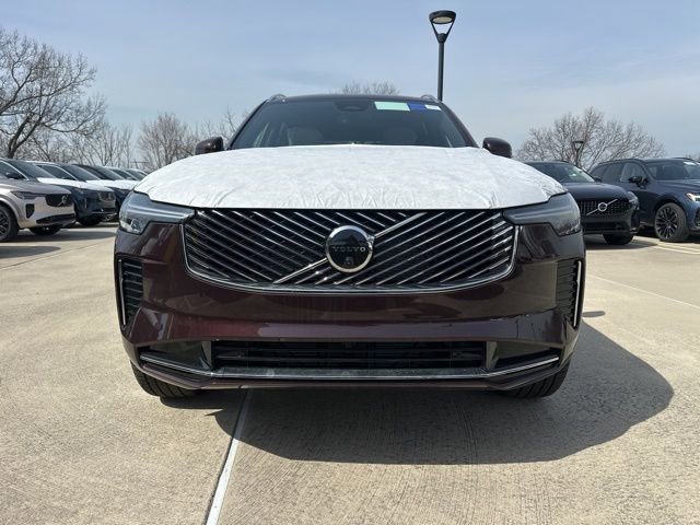 New 2026 Volvo XC90 B6 Plus w/ Protection Package image 2