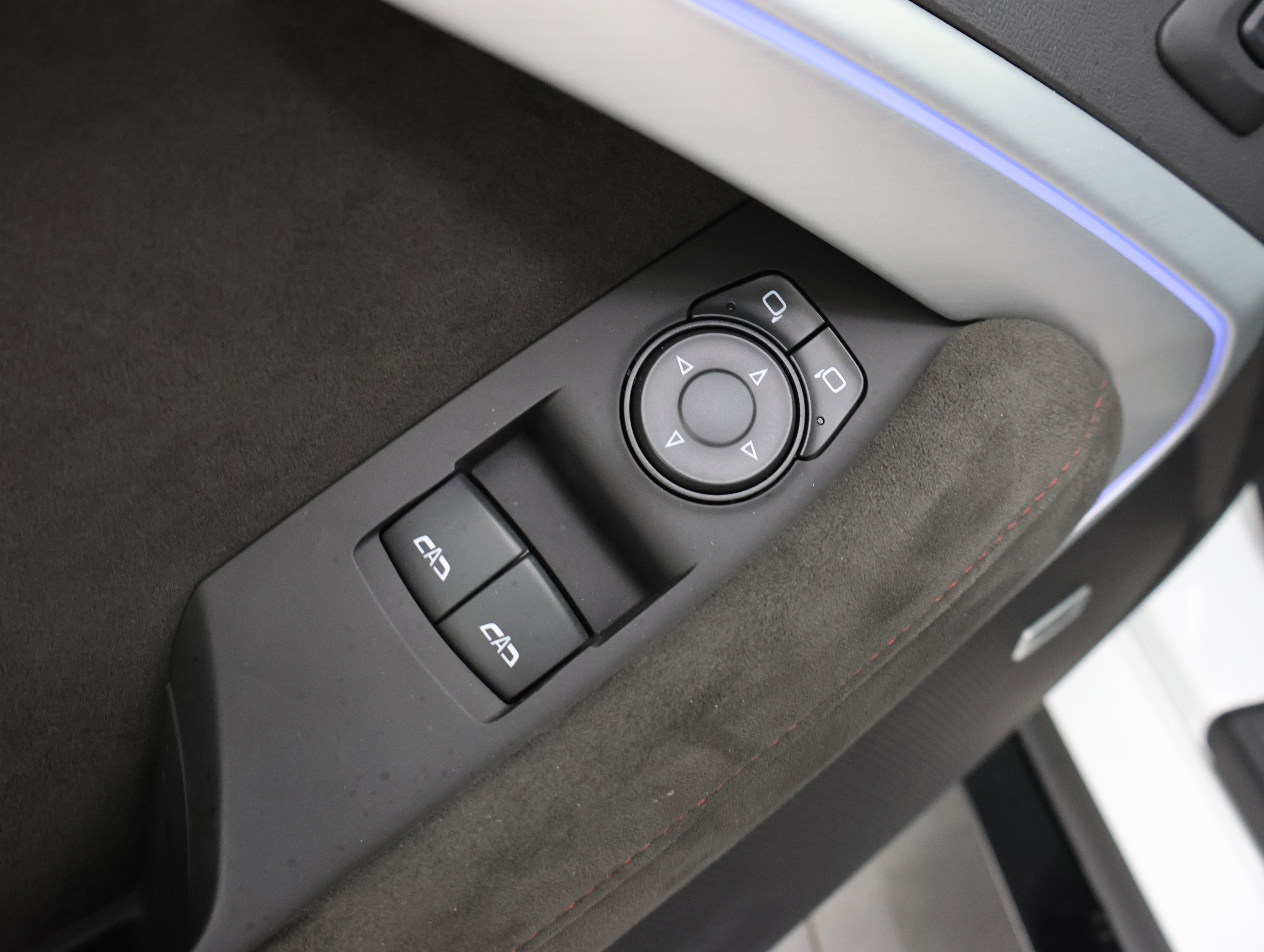Used 2019 Chevrolet Camaro ZL1 RWD image 33