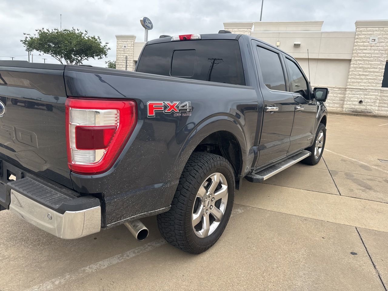 Used 2022 Ford F150 Lariat w/ Equipment Group 502A High AWD/4WD image 5