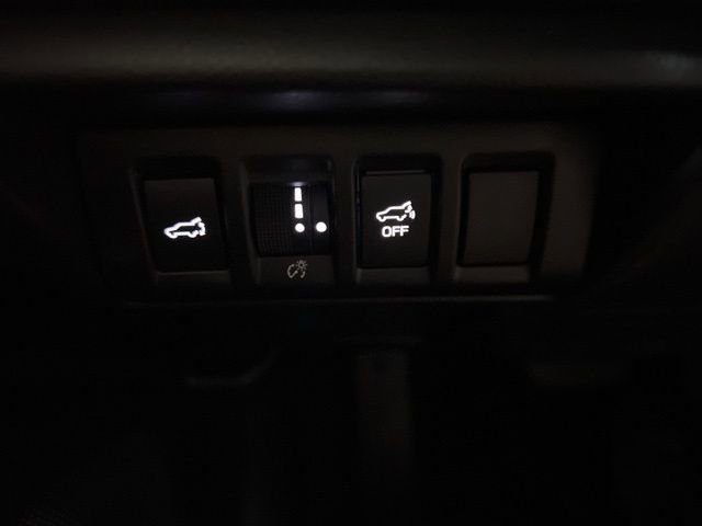 Used 2023 Subaru Outback Limited image 47