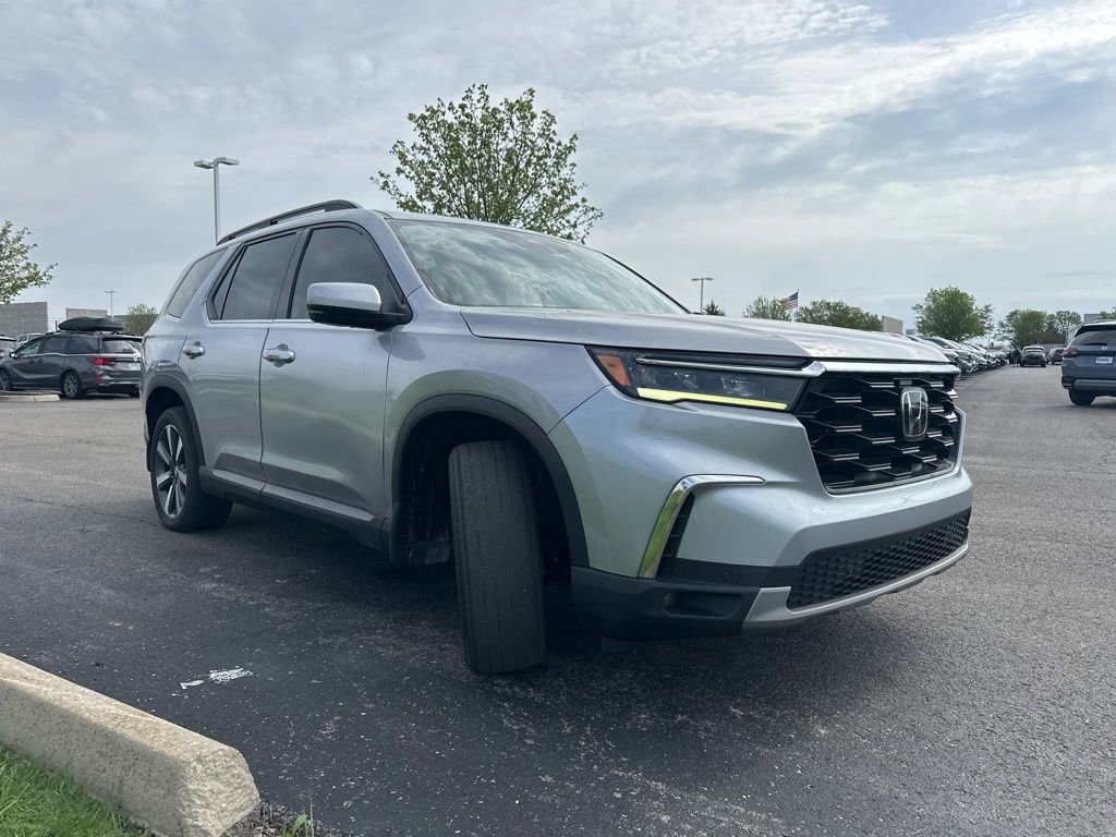 Used 2024 Honda Pilot Touring image 14