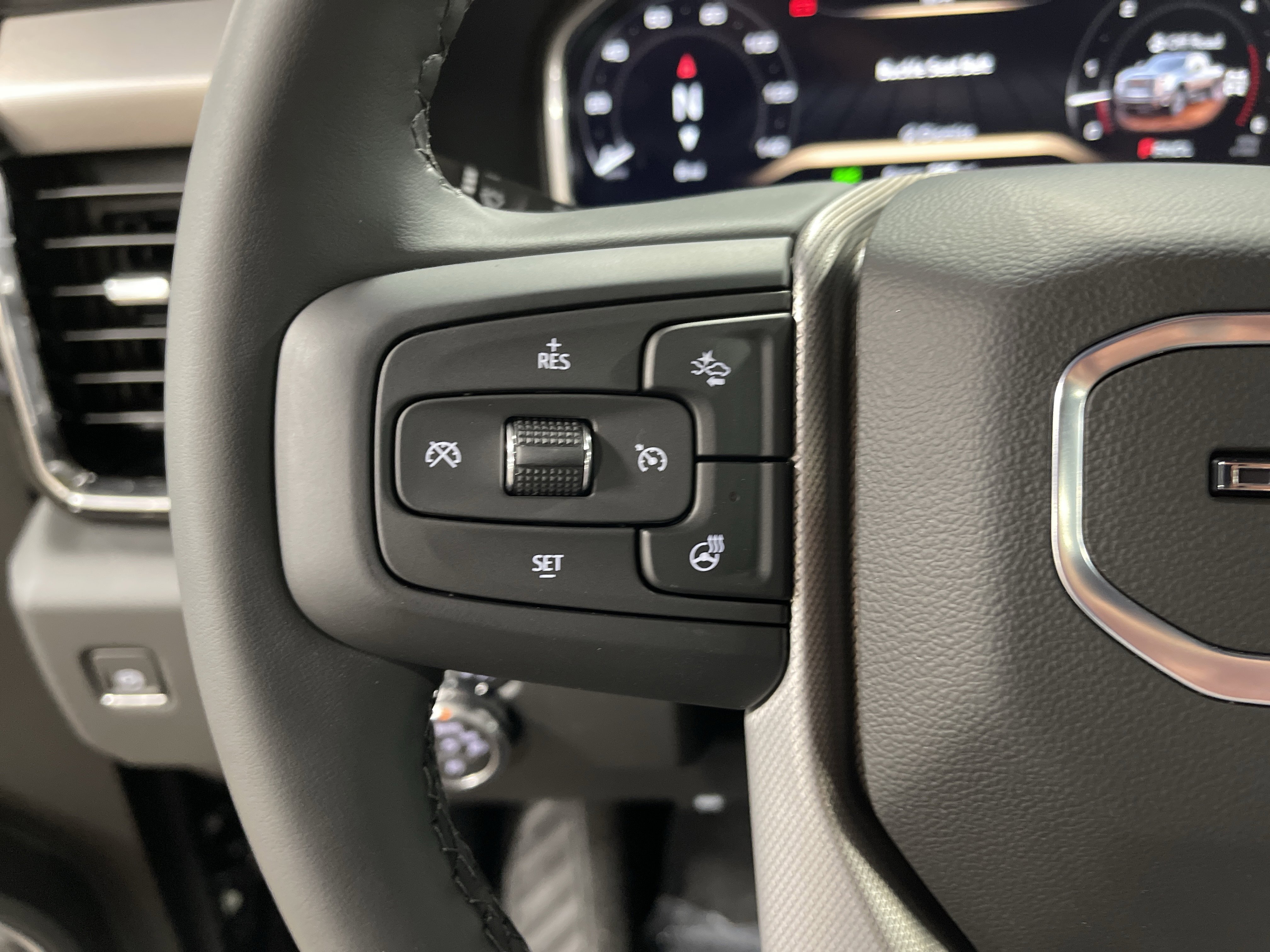 New 2026 GMC Sierra 2500 Denali w/ Denali Reserve Package image 20