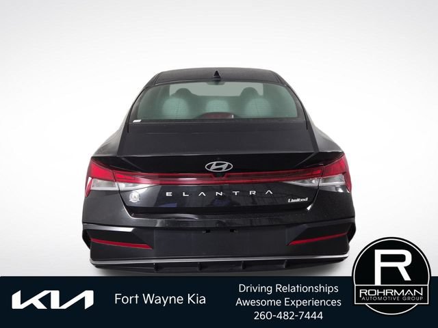 Used 2025 Hyundai Elantra Limited FWD image 8