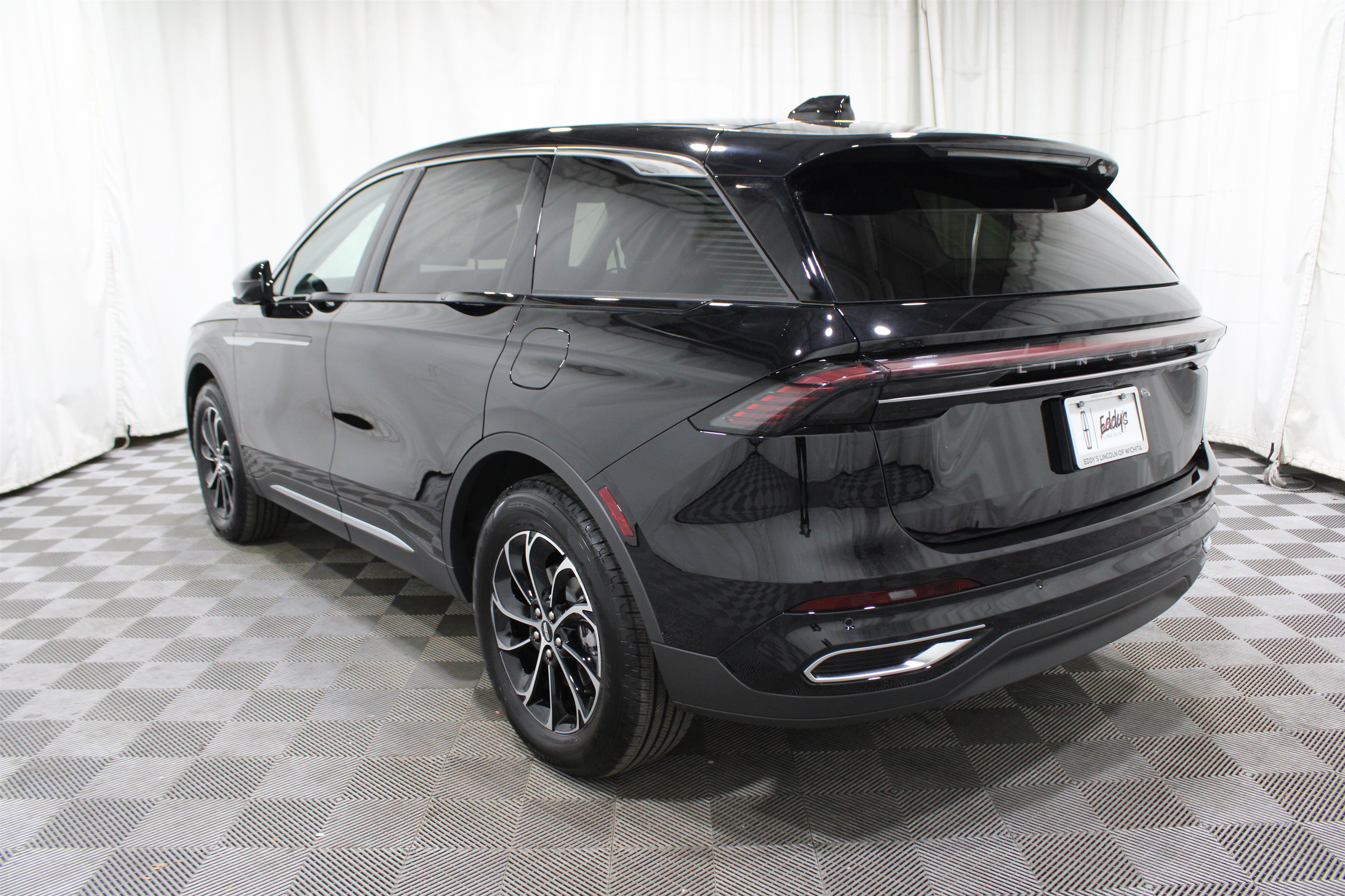 New 2026 Lincoln Nautilus Premier AWD/4WD image 33