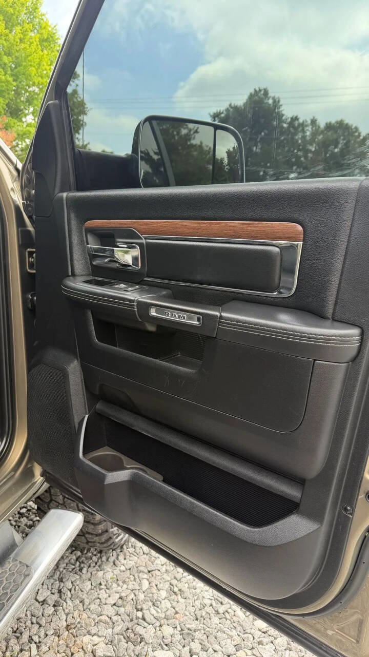 Used 2015 RAM 3500 Laramie AWD/4WD image 26