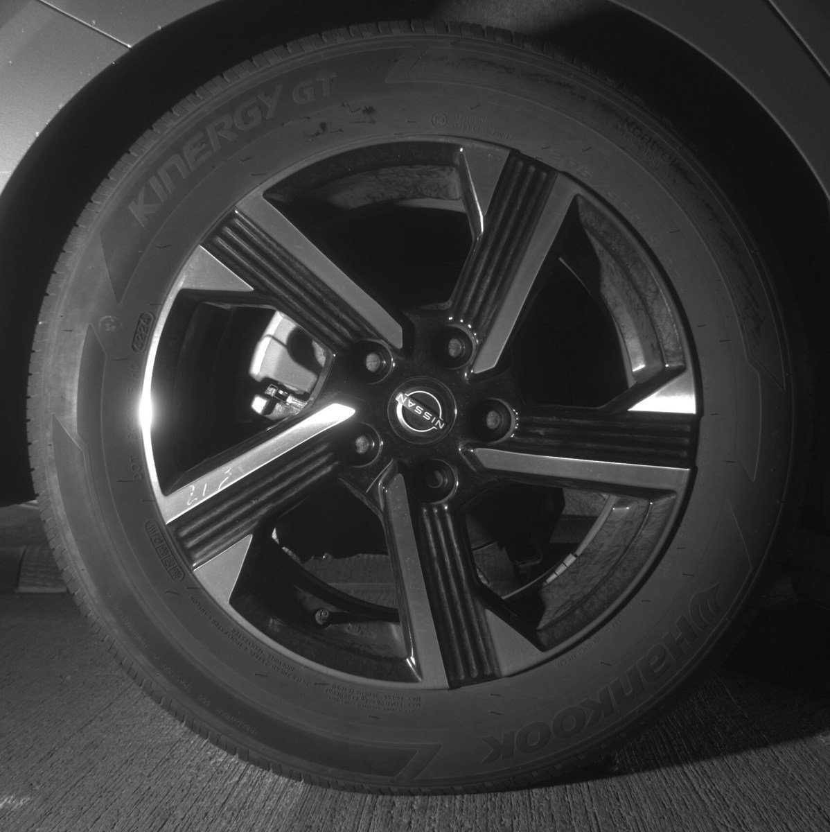 Used 2025 Nissan Sentra SV image 12