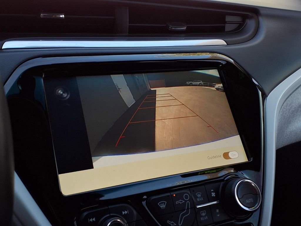 Used 2017 Chevrolet Bolt LT image 8