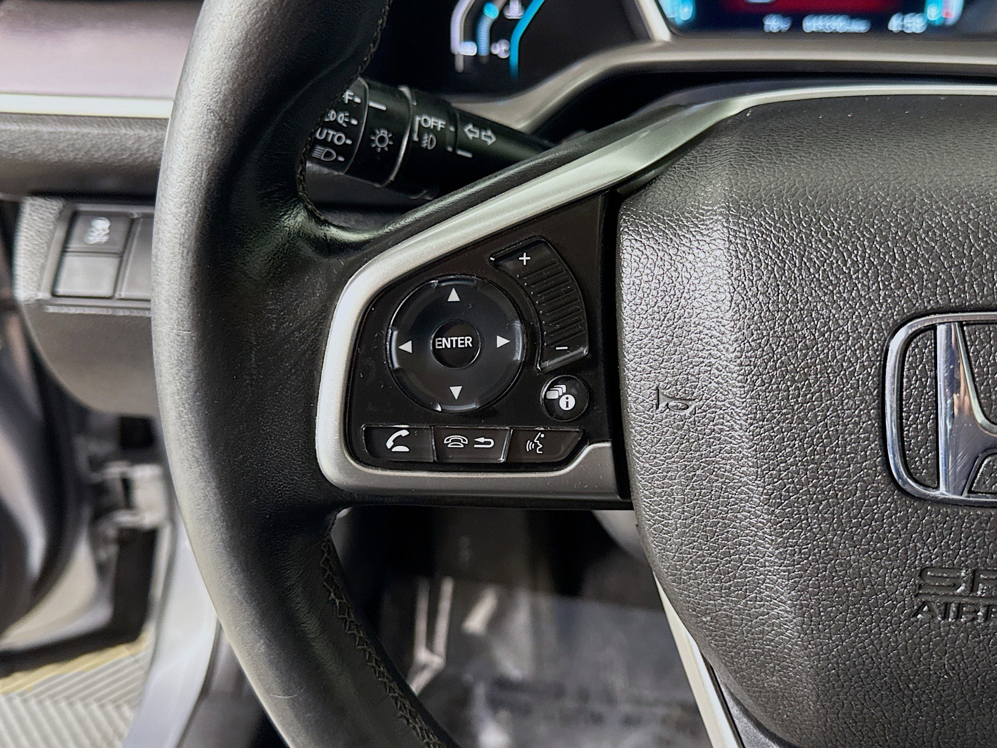 Used 2017 Honda Civic EX-L image 11