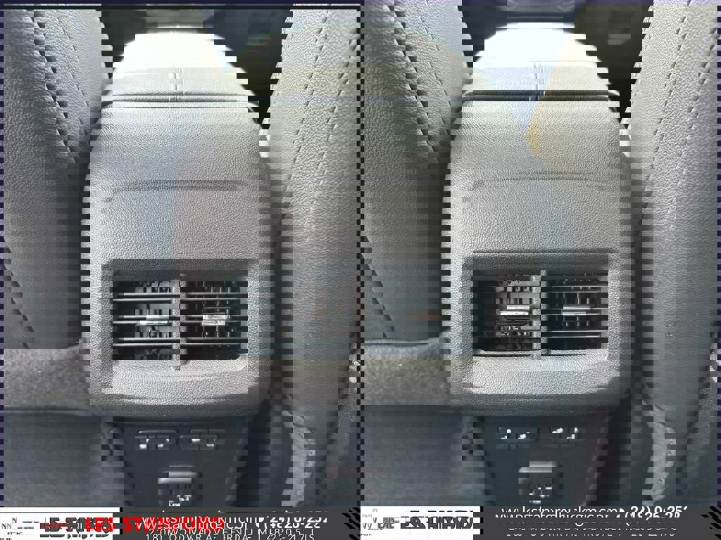 Used 2023 GMC Terrain Denali w/ Denali Premium Package image 16