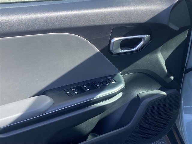 Used 2025 Kia K4 LXS image 14