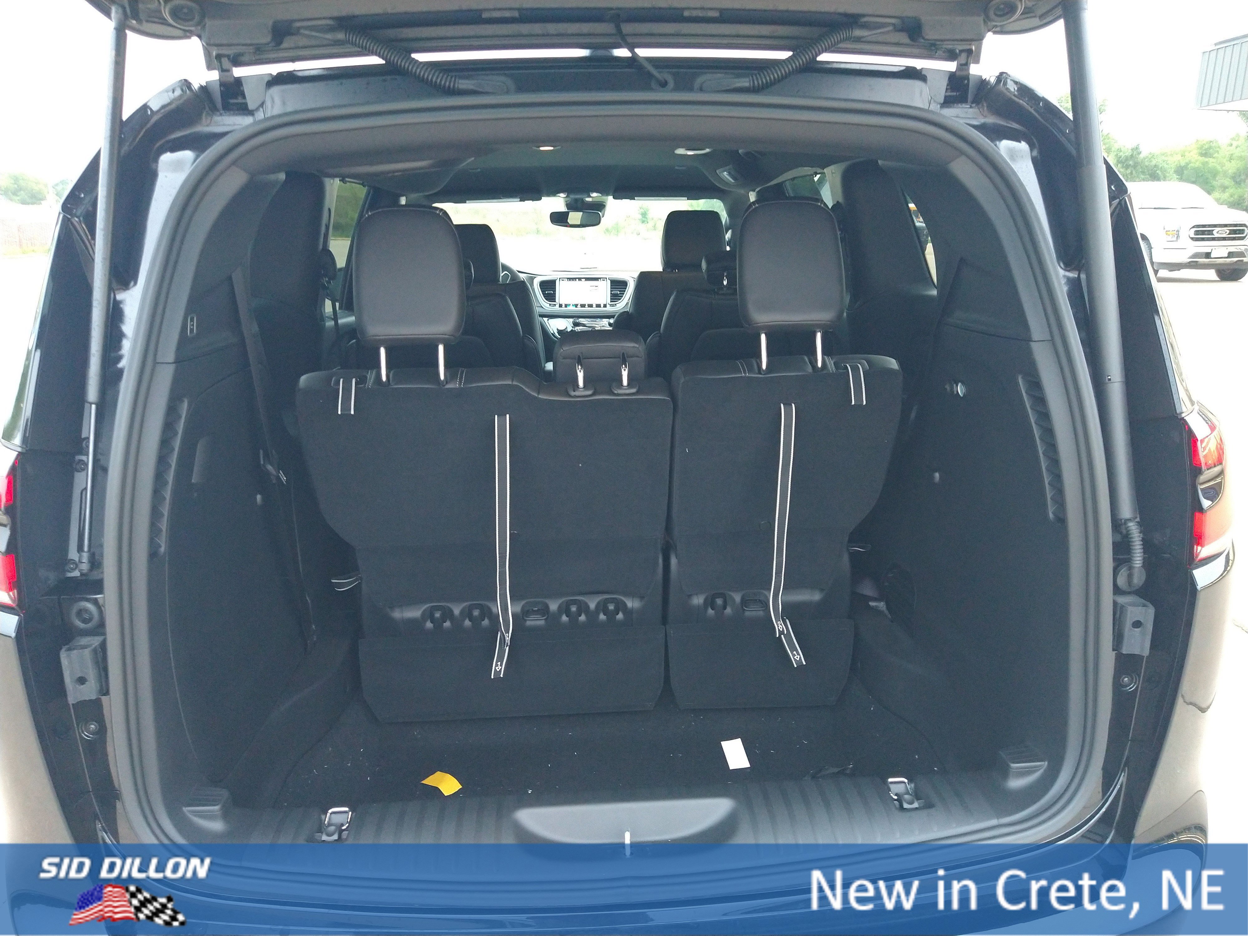 New 2026 Chrysler Pacifica Select image 18