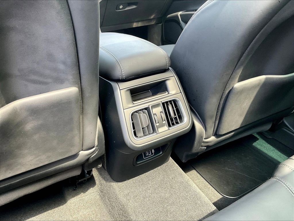 Used 2023 Maserati Grecale Modena AWD/4WD image 10