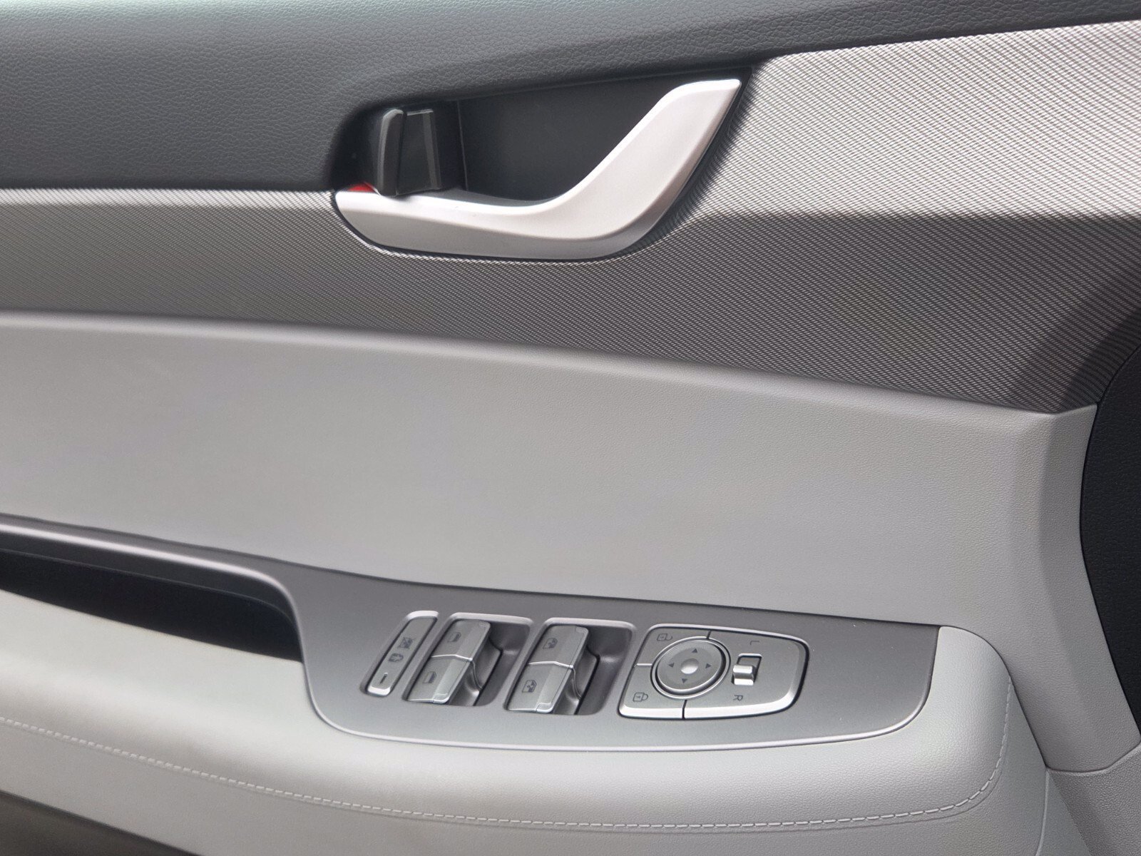 Certified 2025 Hyundai Palisade SEL FWD image 28