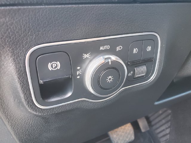 Used 2021 Mercedes-Benz GLA 250 4MATIC image 20