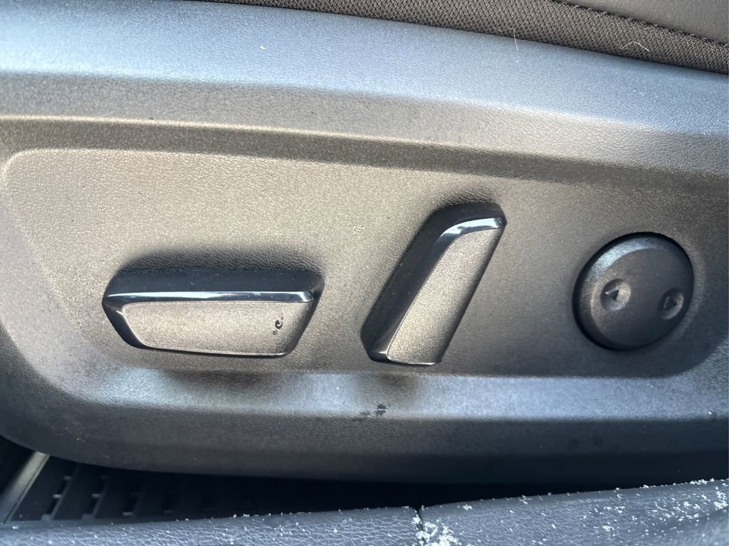 Certified 2024 Nissan Rogue SV w/ SV Premium Package image 38