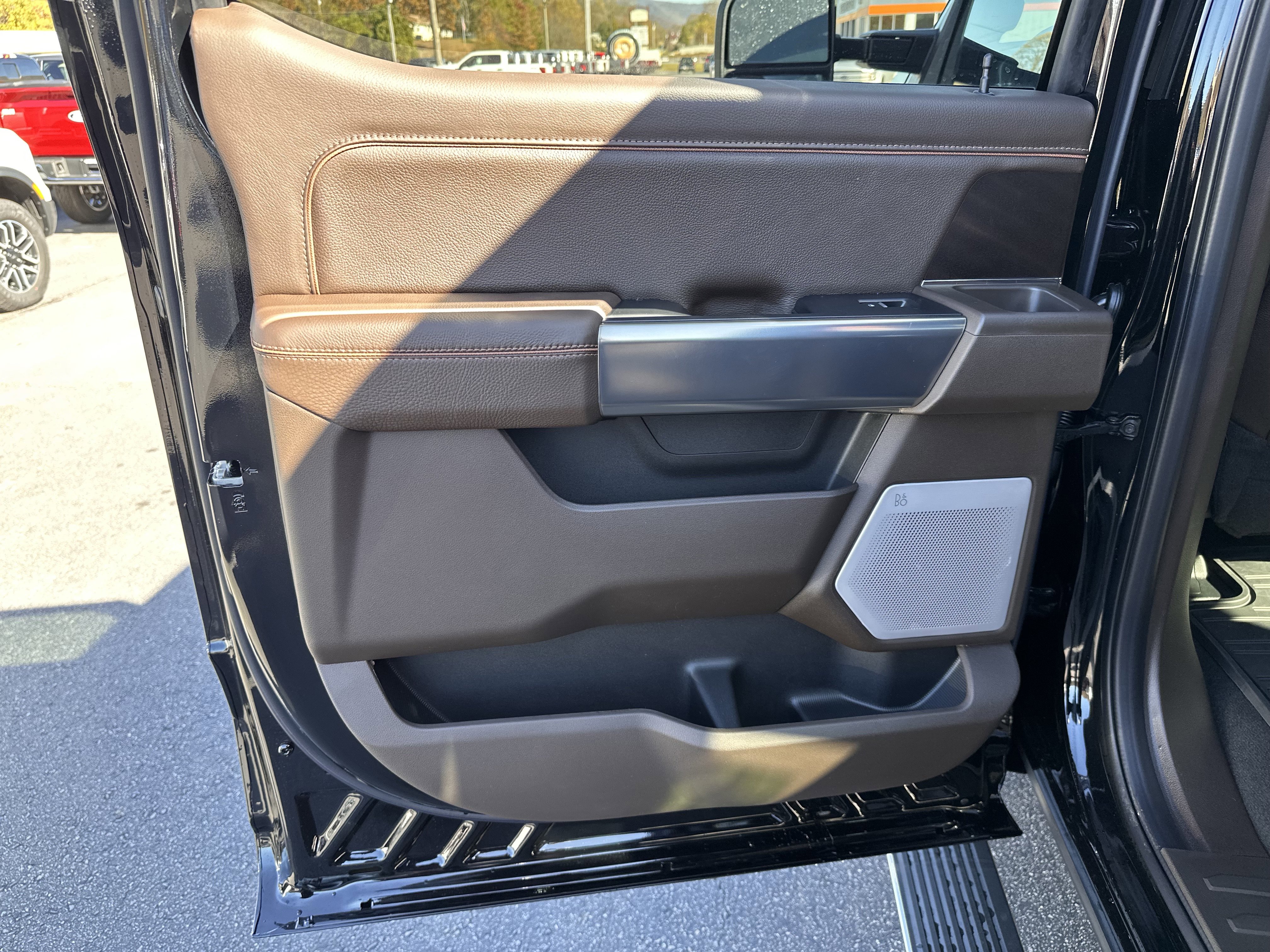 New 2026 Ford F350 King Ranch w/ Chrome Package image 15