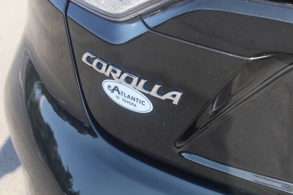 Used 2020 Toyota Corolla LE FWD image 30