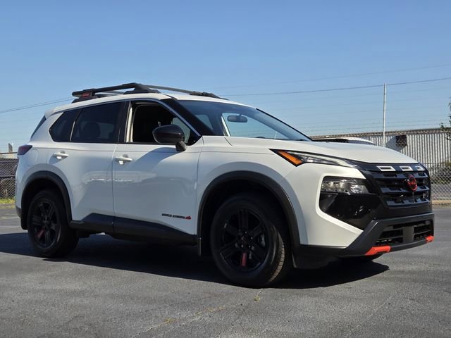 Used 2025 Nissan Rogue SV AWD/4WD image 7