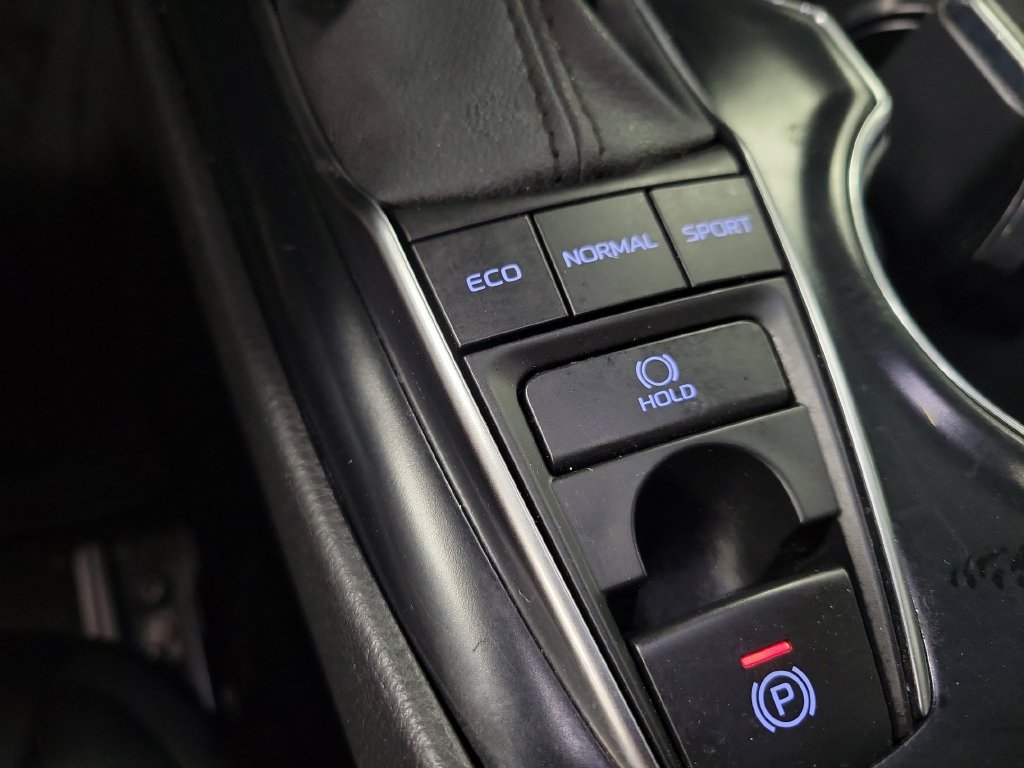 Used 2020 Toyota Camry XSE w/ Navigation Package FWD image 21