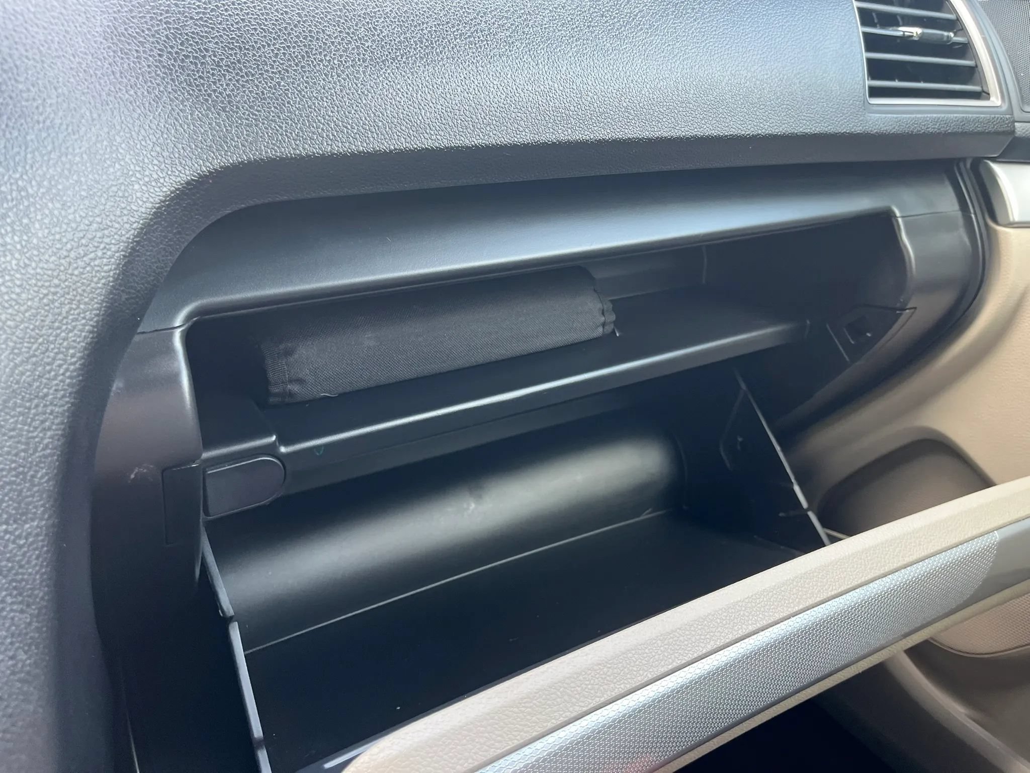 Used 2018 Ford Explorer FWD image 24